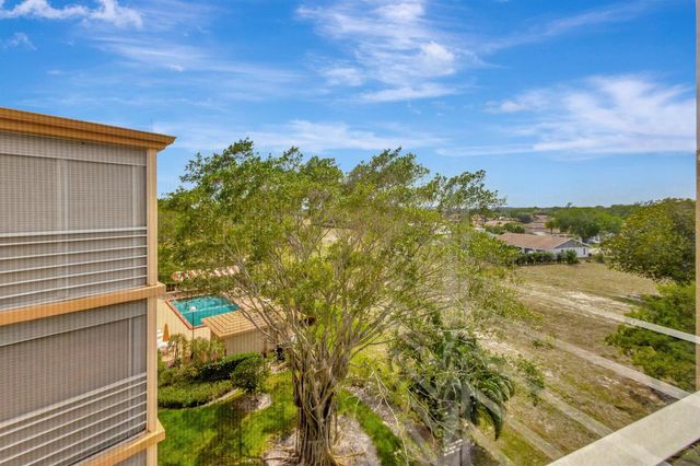 6461 NW 2nd Avenue 512, Boca Raton, FL 33487