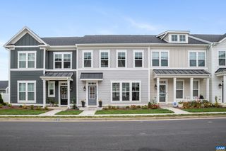 3262 CHARLESTON BLVD # 20B, Rockingham, VA 22801