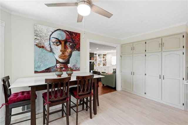 5027 Castlewood Drive SW, Lilburn, GA 30047