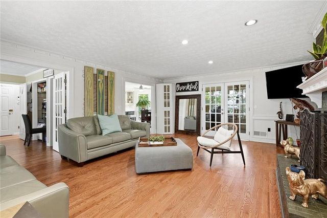 5027 Castlewood Drive SW, Lilburn, GA 30047