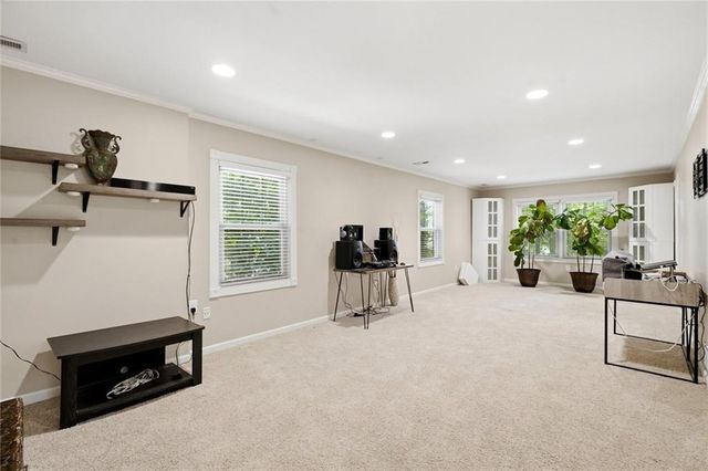 5027 Castlewood Drive SW, Lilburn, GA 30047