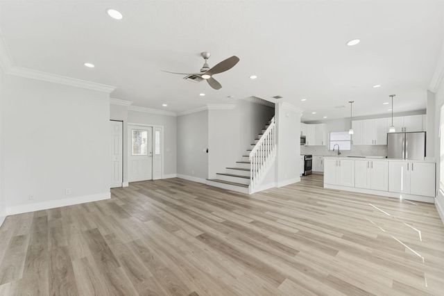 31 Swallow Drive, Boynton Beach, FL 33436