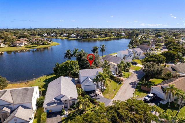 31 Swallow Drive, Boynton Beach, FL 33436