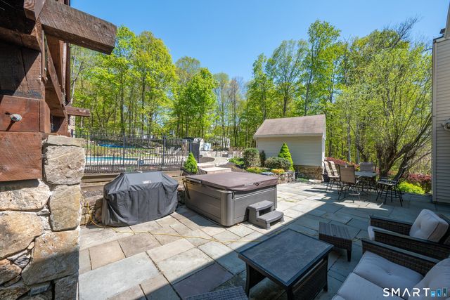 33 King Street, Danbury, CT 06811