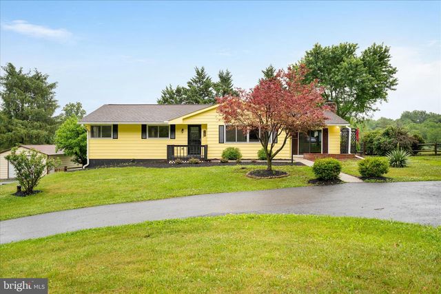 11244 APPLE HARVEST DR, Inwood, WV 25428