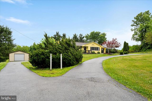 11244 APPLE HARVEST DR, Inwood, WV 25428