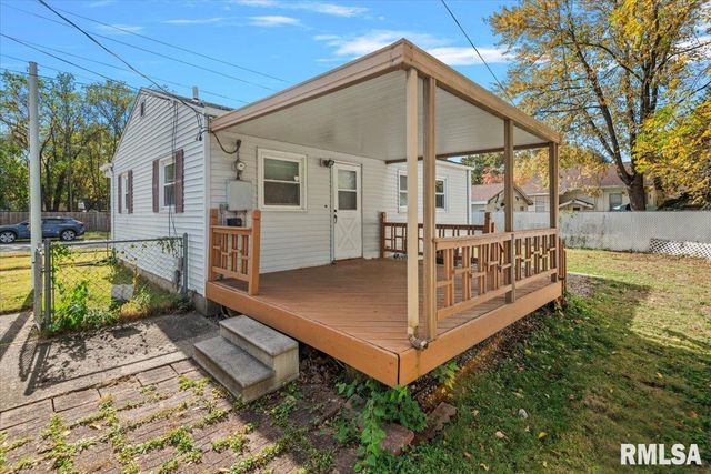 817 W ELLIOTT Avenue, Springfield, IL 62702