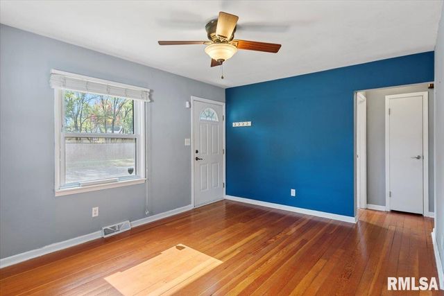 817 W ELLIOTT Avenue, Springfield, IL 62702