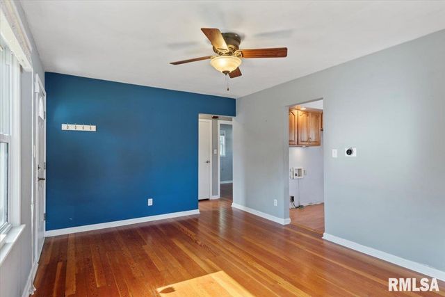 817 W ELLIOTT Avenue, Springfield, IL 62702