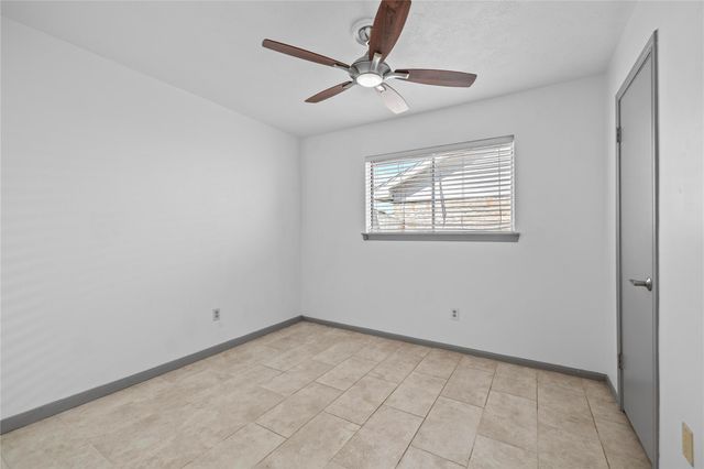 13834 Oakwood Lane, Sugar Land, TX 77498