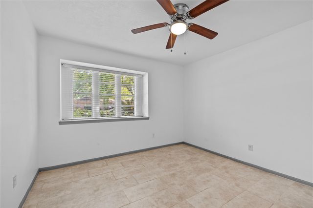 13834 Oakwood Lane, Sugar Land, TX 77498