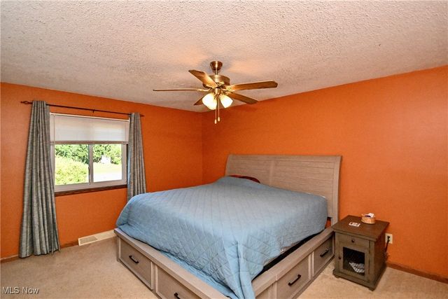 12562 Weygandt Street NW, Canal Fulton, OH 44614