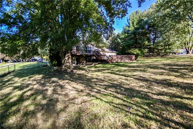 12562 Weygandt Street NW, Canal Fulton, OH 44614