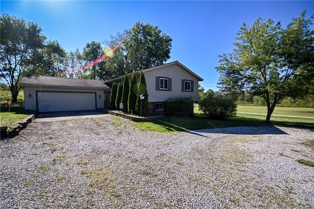 12562 Weygandt Street NW, Canal Fulton, OH 44614