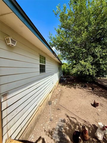 417 W Harris Street, Dublin, TX 76446