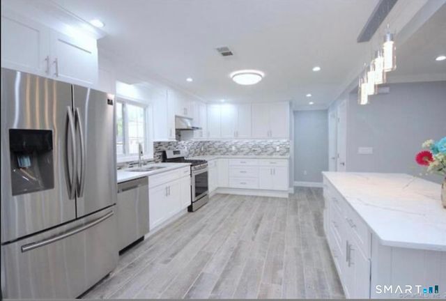 5 Griffith Road, Greenwich, CT 06878