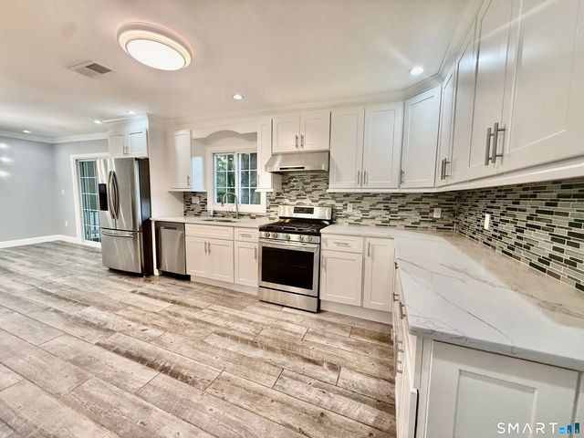 5 Griffith Road, Greenwich, CT 06878