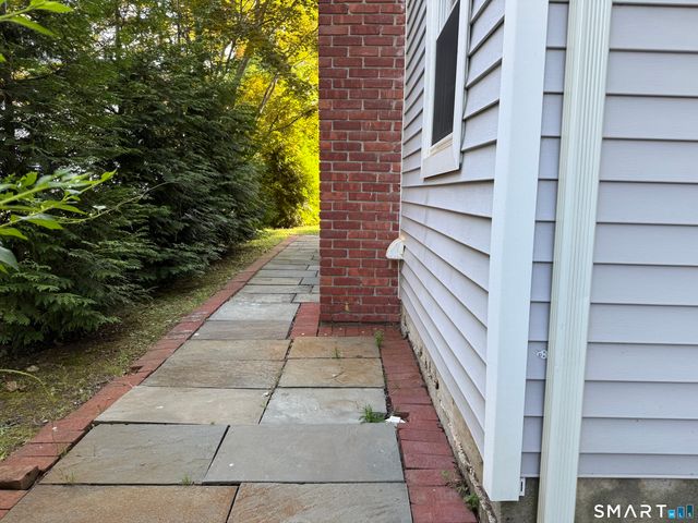 5 Griffith Road, Greenwich, CT 06878