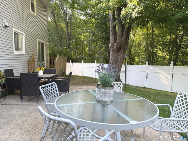 5 Griffith Road, Greenwich, CT 06878