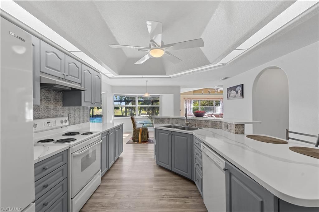 Image 14 of property listing at 230 Kamal PKWY, Cape Coral, FL 33904