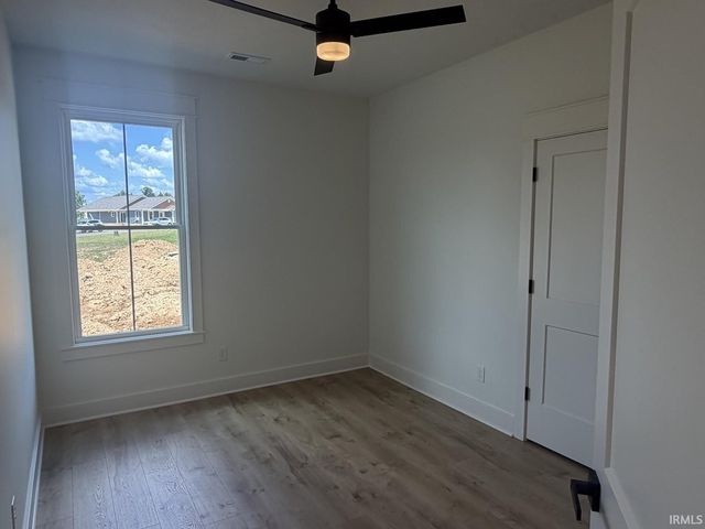 7649 W Julia Drive, Ellettsville, IN 47429