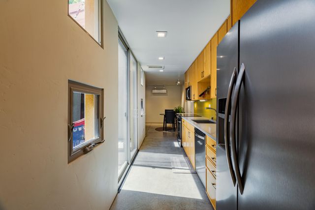 1203 Iron Avenue SW APT 2, Albuquerque, NM 87102