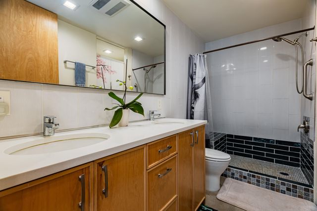 1203 Iron Avenue SW APT 2, Albuquerque, NM 87102