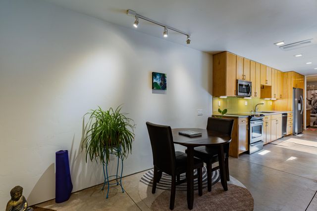1203 Iron Avenue SW APT 2, Albuquerque, NM 87102