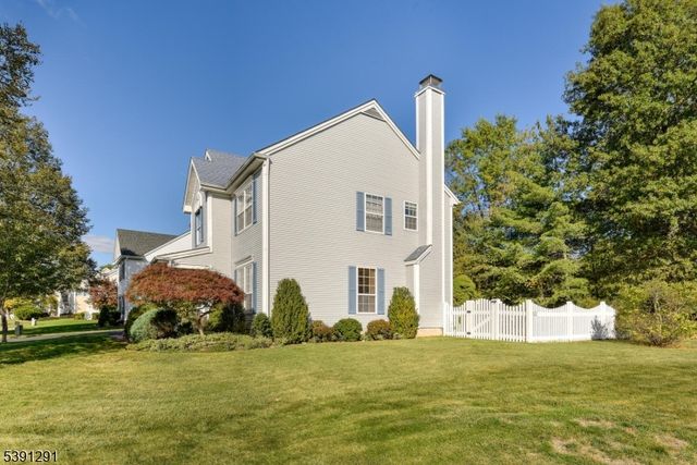 2 CARLISLE RD, Branchburg Twp., NJ 08876