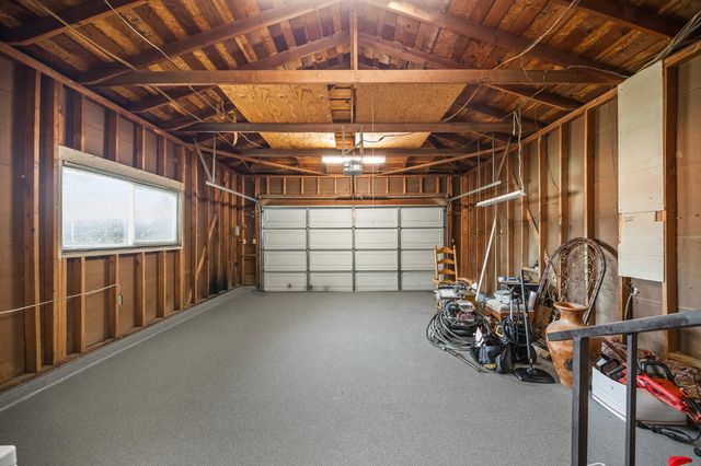 6725 N Baird Avenue, Fresno, CA 93710