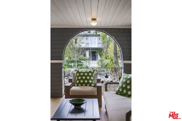 1926 N Wilton Place, Los Angeles, CA 90068