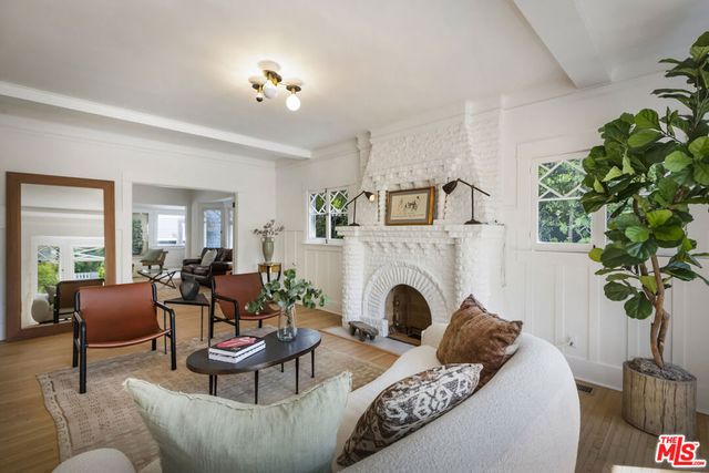 1926 N Wilton Place, Los Angeles, CA 90068