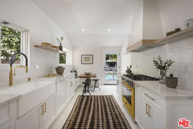 1926 N Wilton Place, Los Angeles, CA 90068