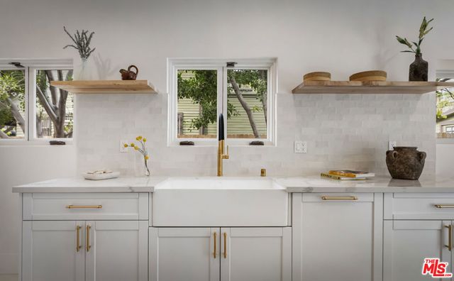 1926 N Wilton Place, Los Angeles, CA 90068