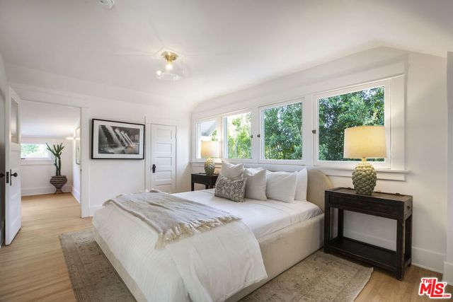 1926 N Wilton Place, Los Angeles, CA 90068