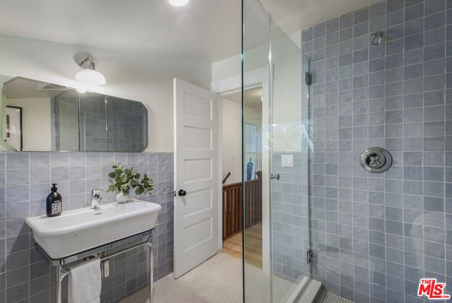 1926 N Wilton Place, Los Angeles, CA 90068