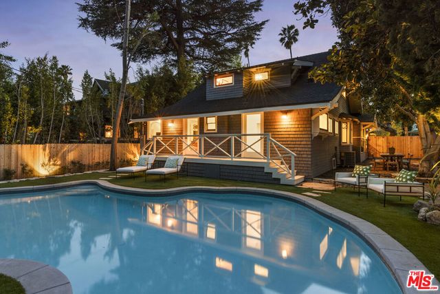 1926 N Wilton Place, Los Angeles, CA 90068