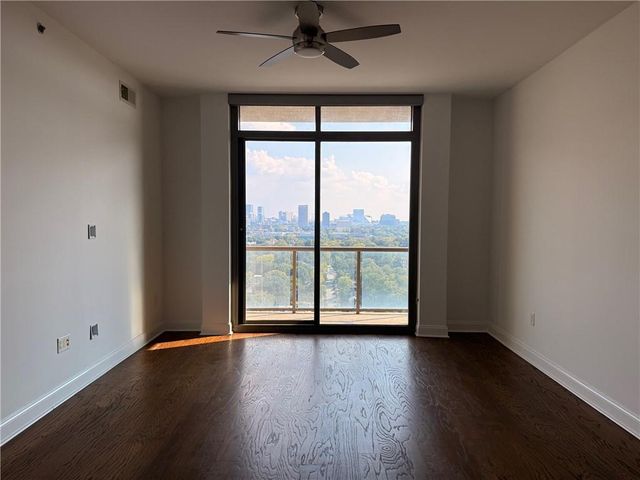 270 17th Street NW 2207, Atlanta, GA 30363