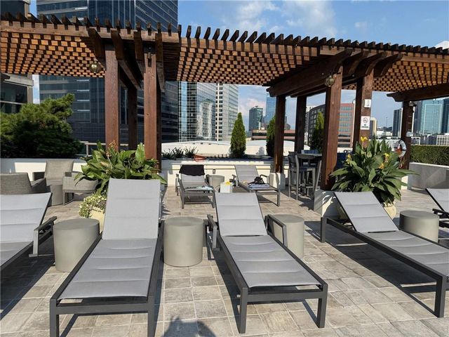 270 17th Street NW 2207, Atlanta, GA 30363