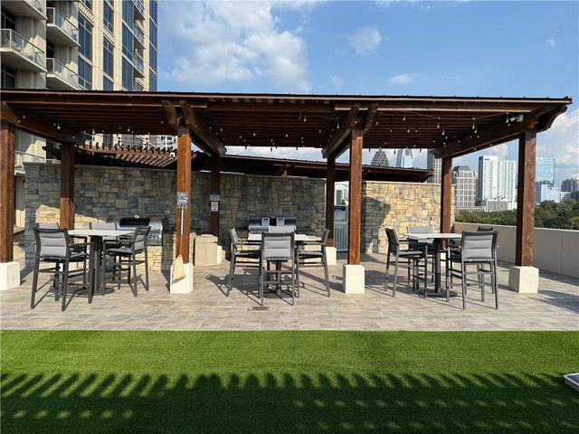 270 17th Street NW 2207, Atlanta, GA 30363