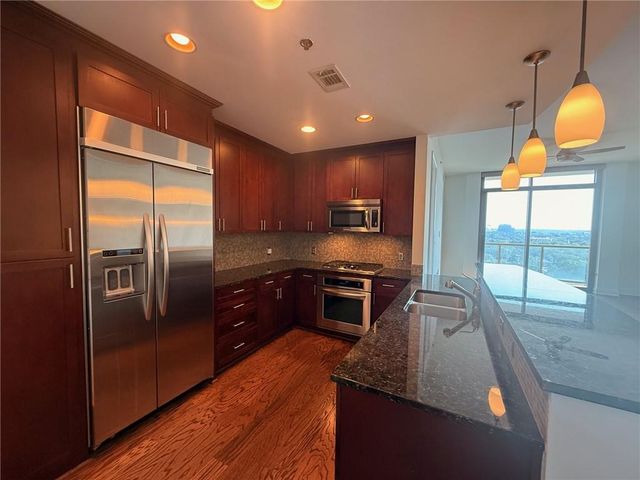 270 17th Street NW 2207, Atlanta, GA 30363