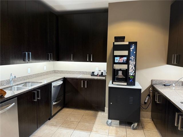 270 17th Street NW 2207, Atlanta, GA 30363