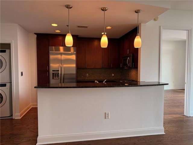 270 17th Street NW 2207, Atlanta, GA 30363