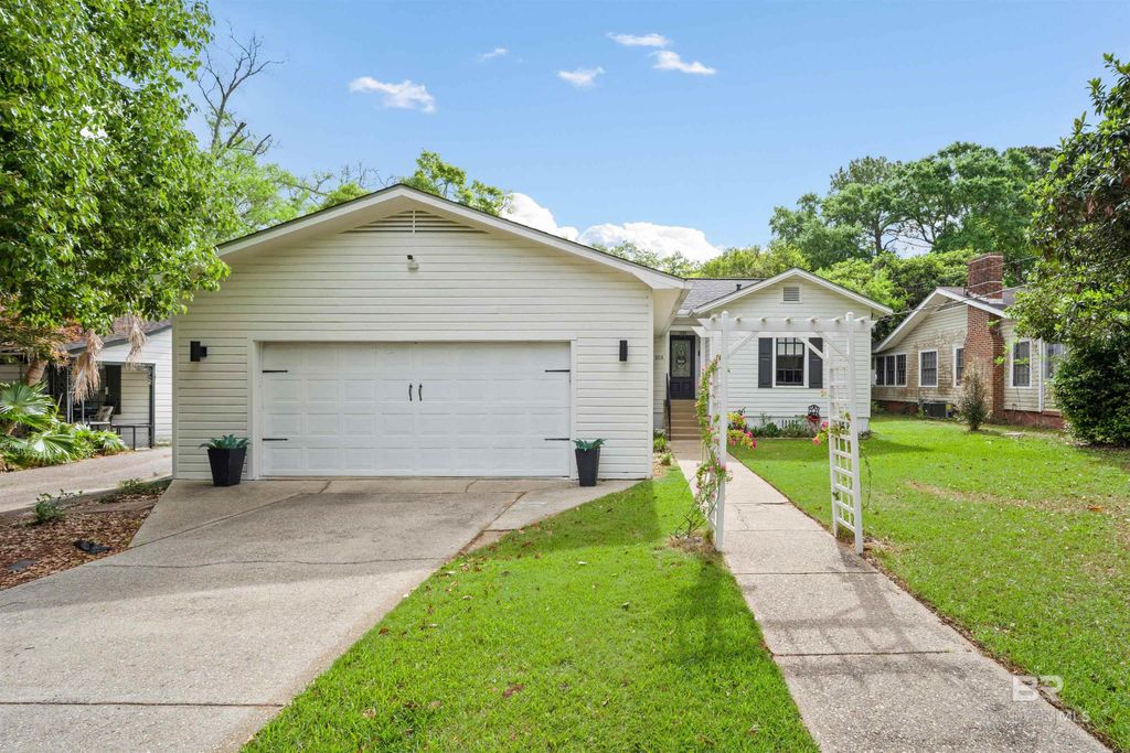 103 Emogene Place, Mobile, AL 36606