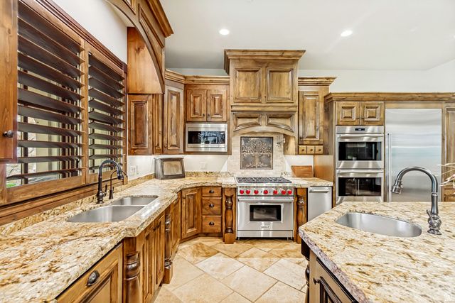 285 STONE GATE LN, Provo, UT 84604