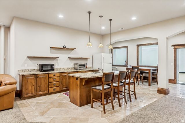 285 STONE GATE LN, Provo, UT 84604