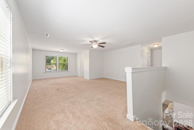 10020 Michael Crossing Drive, Charlotte, NC 28213