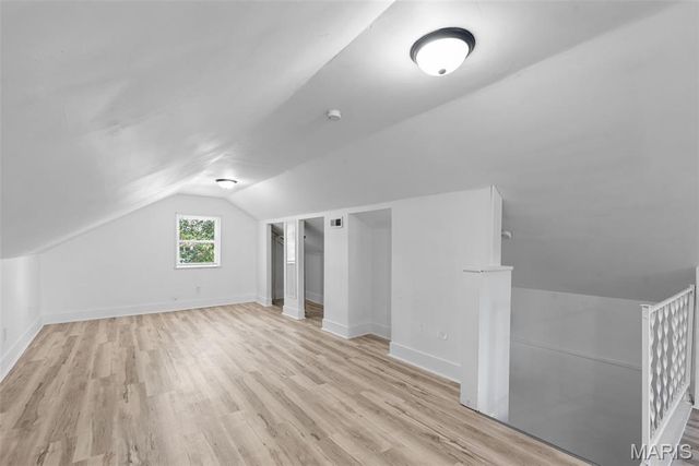 6033 Carlsbad Avenue, St Louis, MO 63116