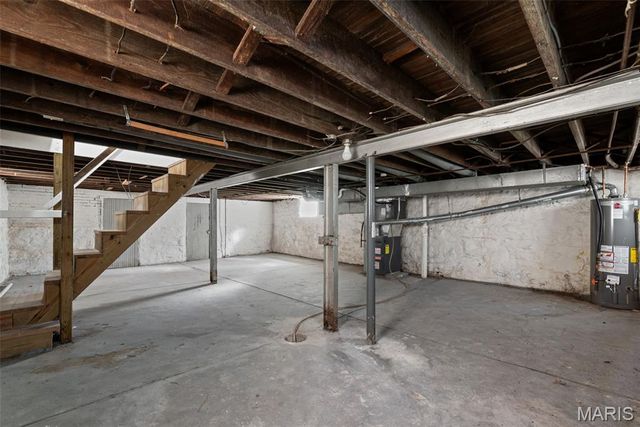 6033 Carlsbad Avenue, St Louis, MO 63116