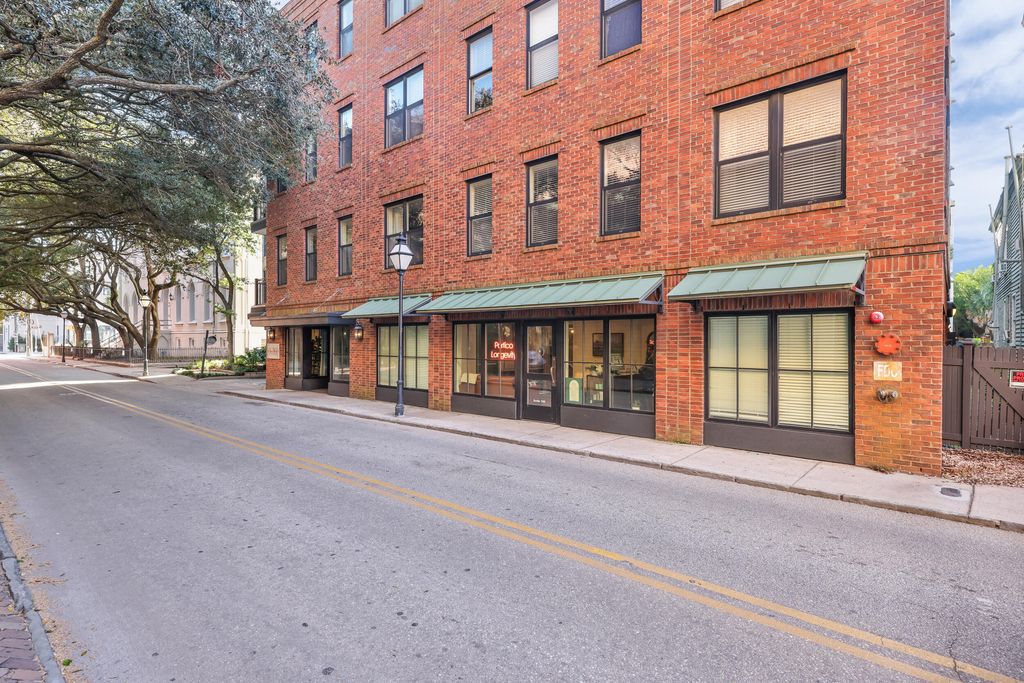 21 George Street 111, Charleston, SC 29401